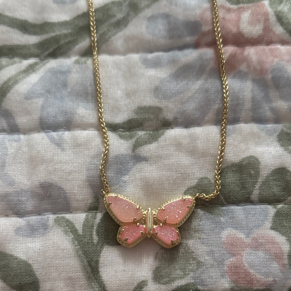 Dolly Parton Kendra Scott Necklace